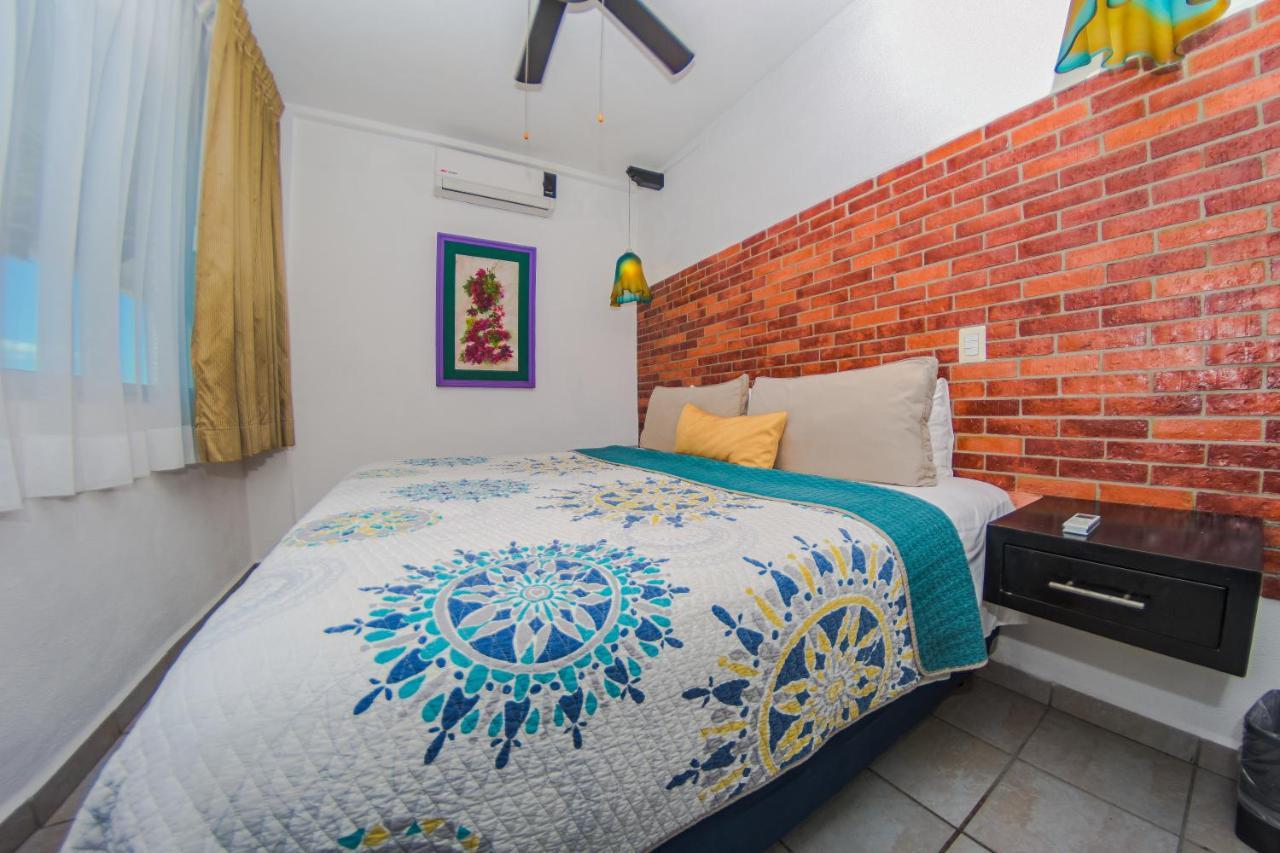 Hotel Suites Nadia Puerto Vallarta Extérieur photo
